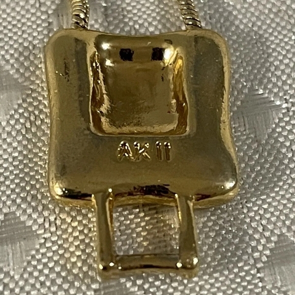 Vintage Anne Klein Gold Tone Mother of Pearl Panel Bracelet! - Picture 6 of 9